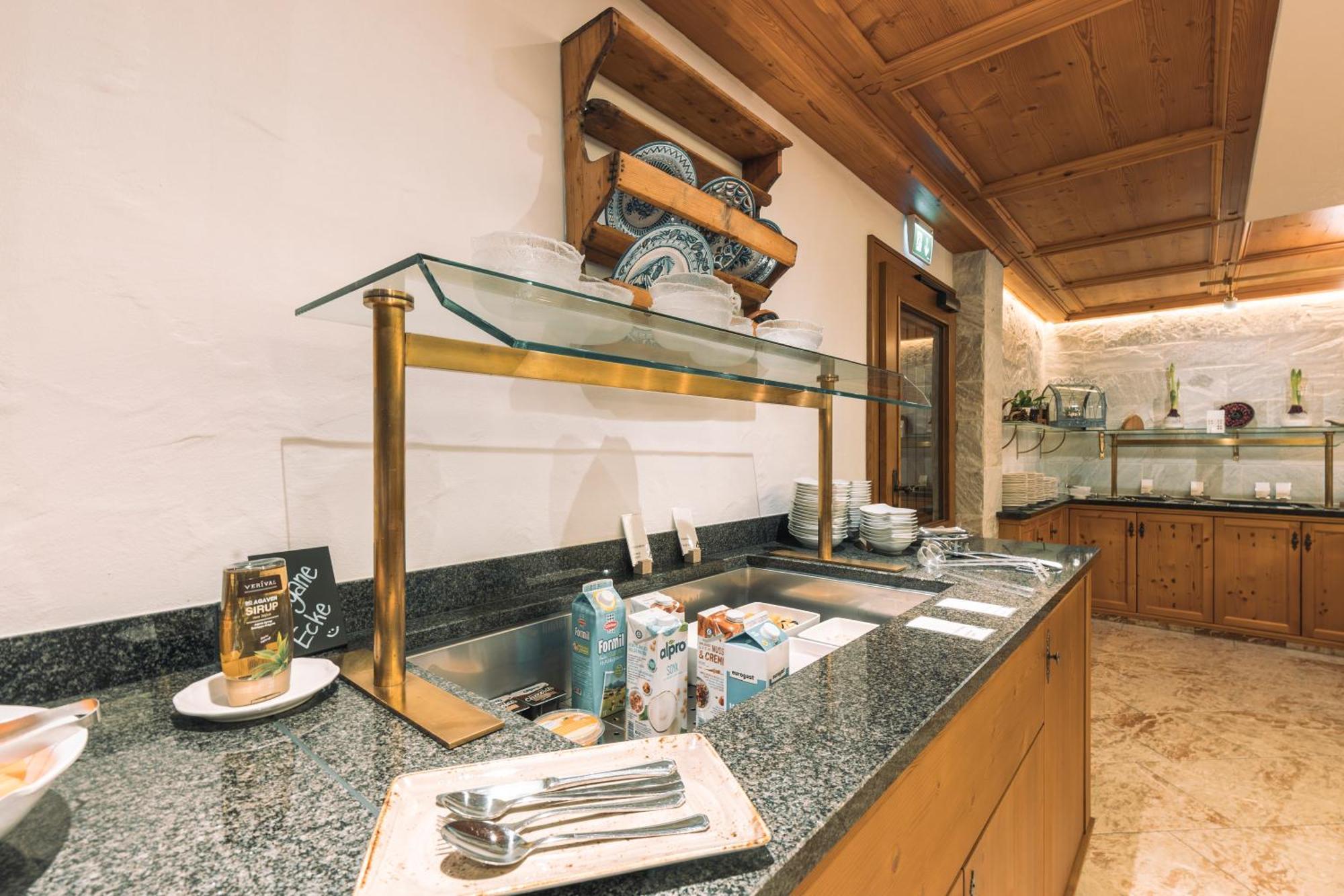 Hotel Olympia Ischgl Zewnętrze zdjęcie